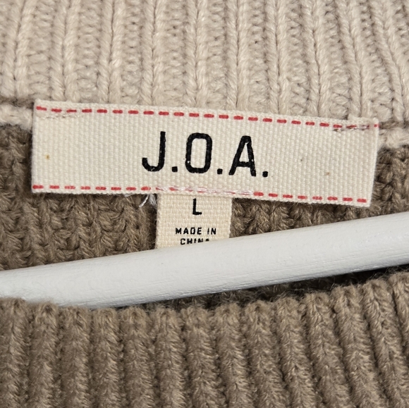 J.O.A. Beige Ribbed Knit Sweater With Denim Sleeves Size Large - Picture 3 of 11